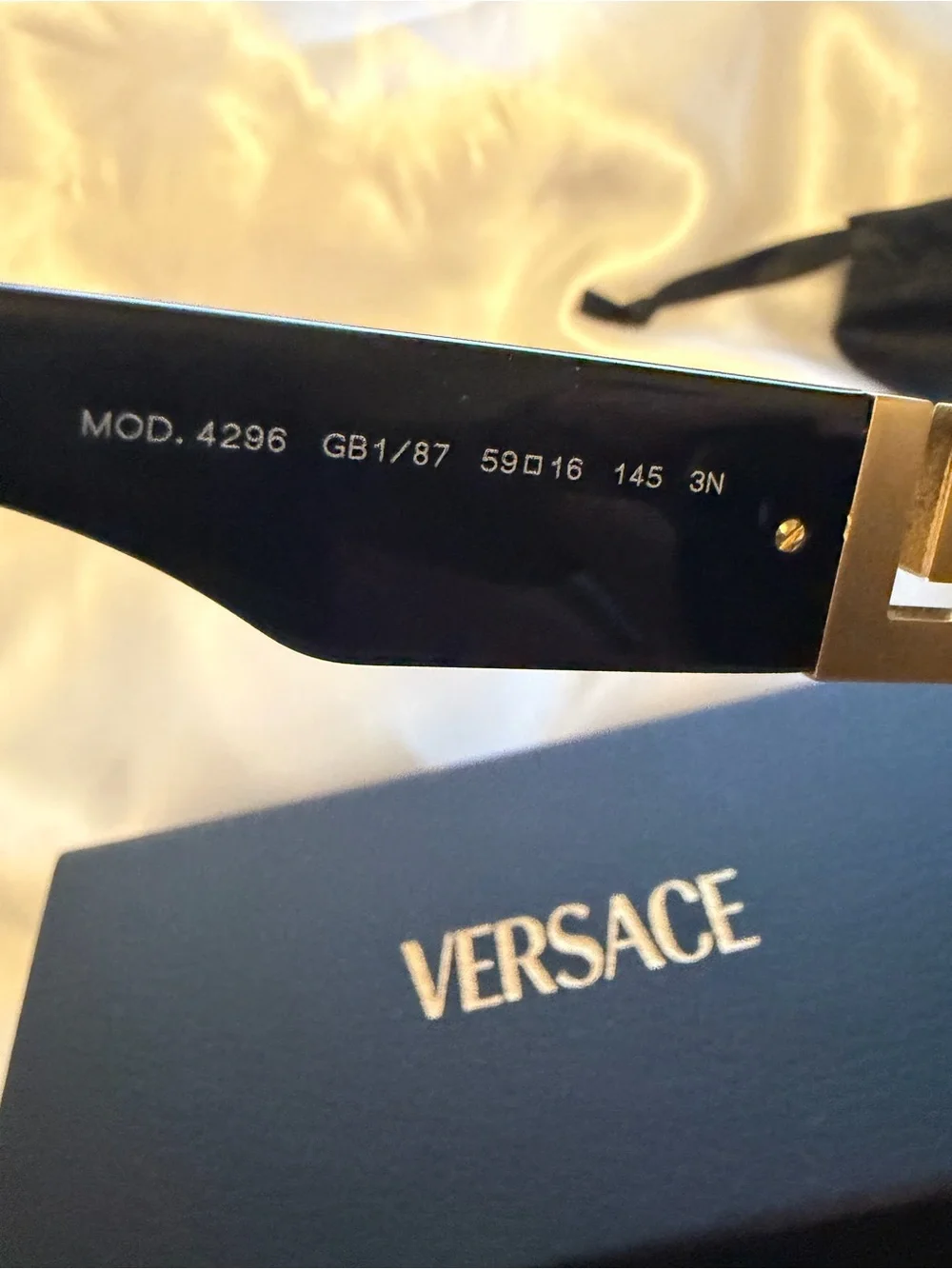 Versace VE4296 Black Oversized Sunglasses GB1/87 + Box & Accessories